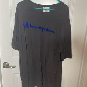 Champion Men’s Shirt Used XXL